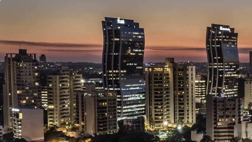 Skyline corporativo de Asunción